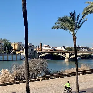 Сasa de vacaciones Fam Sevillian Townhouse, Sevilla