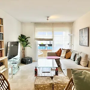 Center - Eaw Homes Marbella